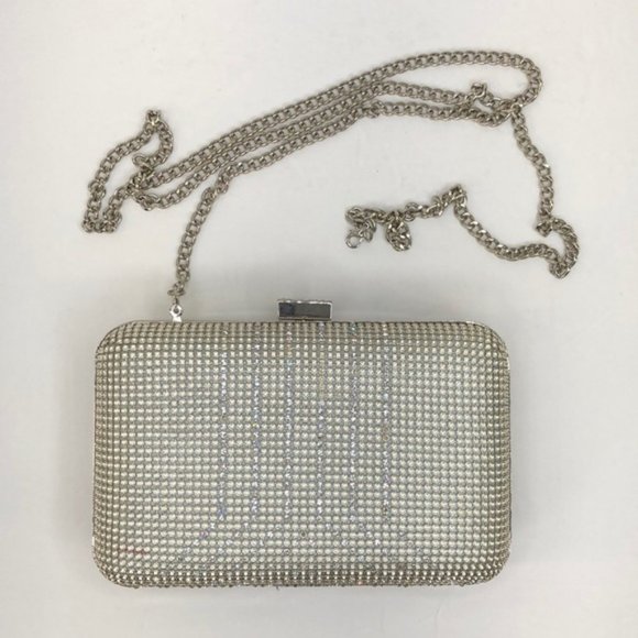 Whiting & Davis Handbags - Whiting & Davis Silver Metal Chain Clutch Bag